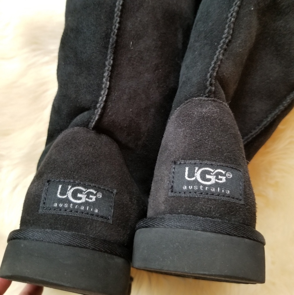 UGG tall black boots, great condition